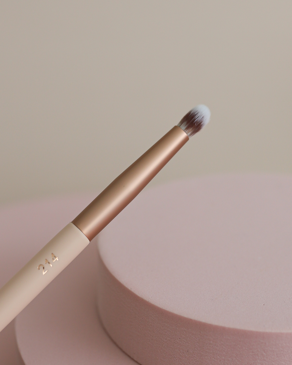 Bullet Crease Brush #214